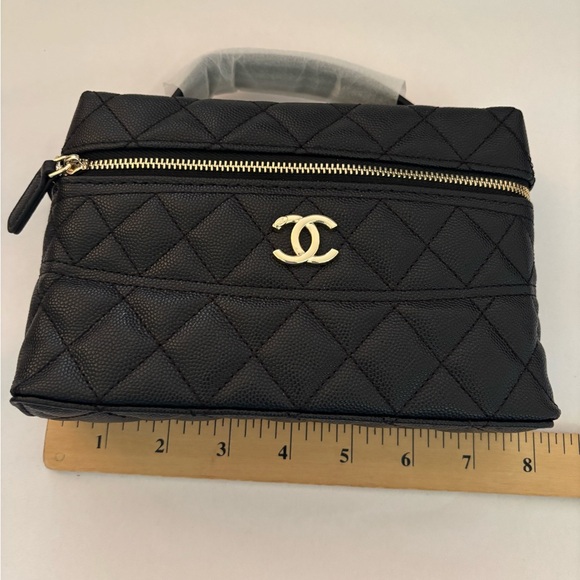 Chanel VIP Bag - Picture 7 of 9